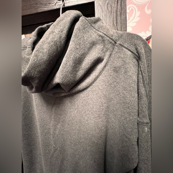 Lululemon women’s cowl neck pullover/sweatshirt - Picture 3 of 3